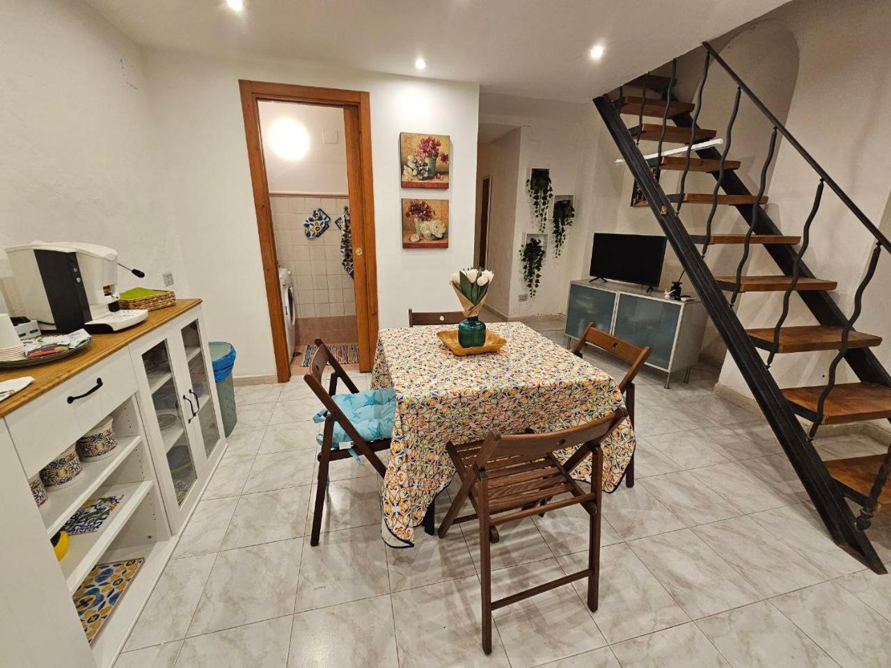 La Maison Bouganville Salerno Ngoại thất bức ảnh